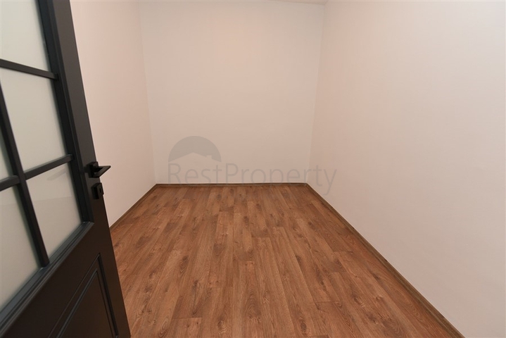 Просторный пентхаус с красивым видом в центре Аланьи