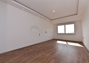 Просторный пентхаус с красивым видом в центре Аланьи