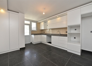 Просторный пентхаус с красивым видом в центре Аланьи