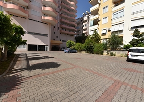 Просторный пентхаус с красивым видом в центре Аланьи