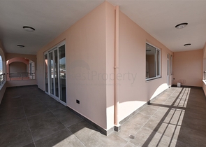 Просторный пентхаус с красивым видом в центре Аланьи