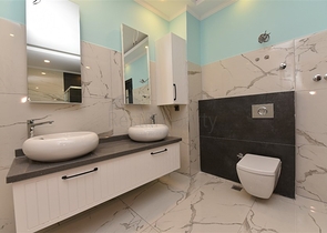 Просторный пентхаус с красивым видом в центре Аланьи