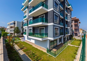 Меблированная двухкомнатная квартира в Авсалларе