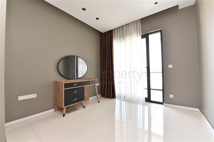 Меблированный пентхаус в районе Оба.