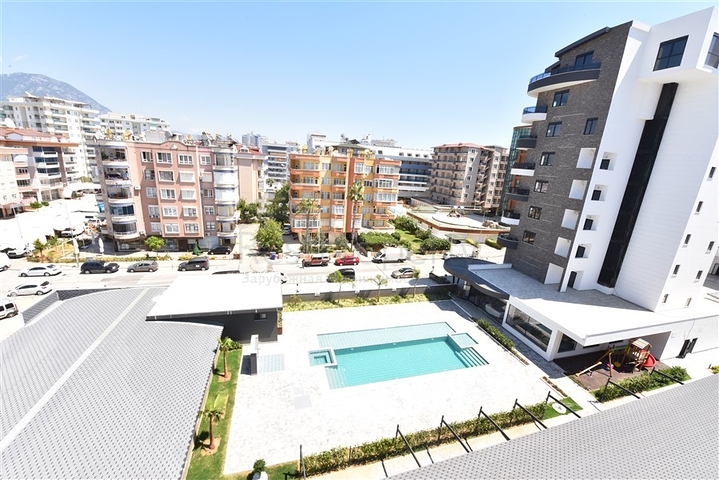 Меблированный пентхаус в районе Оба.