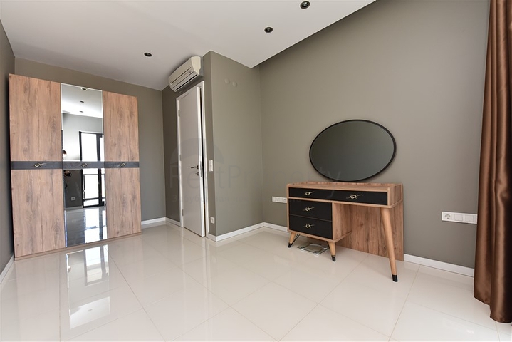 Меблированный пентхаус в районе Оба.