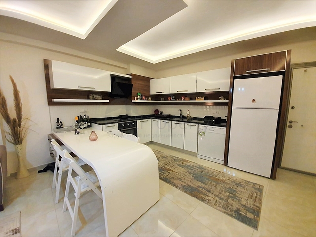 Двухкомнатная меблированная квартира в Махмутларе