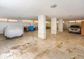 Трехкомнатная квартира с красивой мебелью в районе Махмутларе 