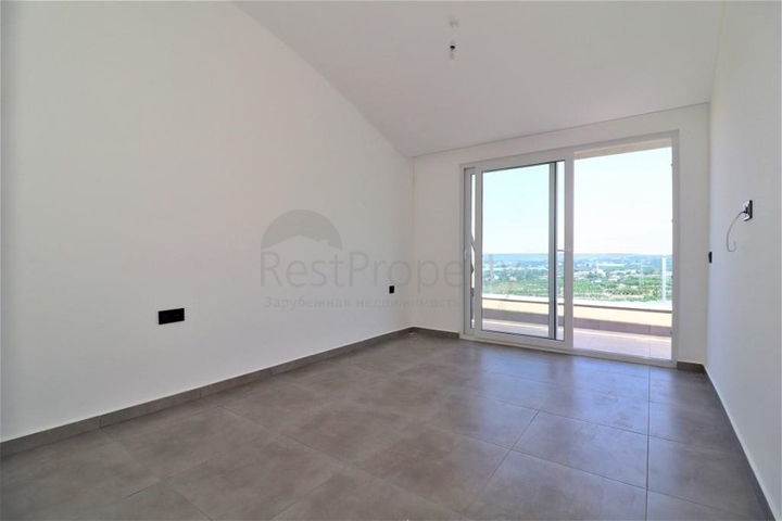 Пентхаус с видом на море в новом комплексе 