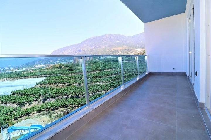 Пентхаус с видом на море в новом комплексе 