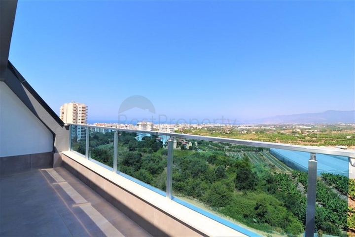 Пентхаус с видом на море в новом комплексе 