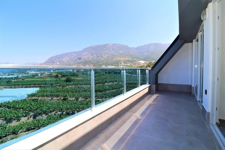 Пентхаус с видом на море в новом комплексе 