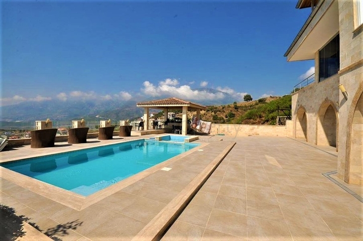 Вилла 4+2 в скандинавском стиле в районе Каргыджак 