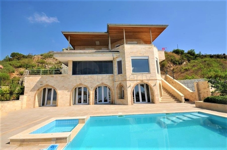 Вилла 4+2 в скандинавском стиле в районе Каргыджак 