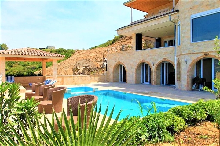 Вилла 4+2 в скандинавском стиле в районе Каргыджак 