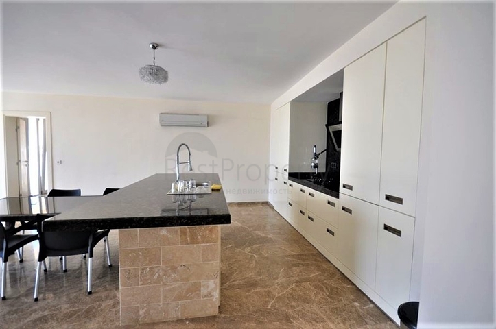 Вилла 4+2 в скандинавском стиле в районе Каргыджак 