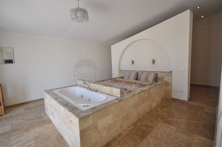 Вилла 4+2 в скандинавском стиле в районе Каргыджак 