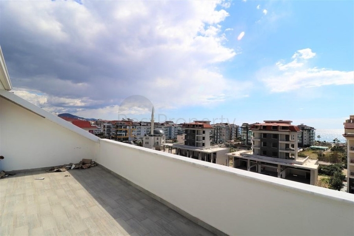 Меблированный пентхаус в районе Кестель