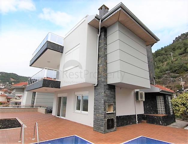 Вилла с панорамным видом в центре Аланьи