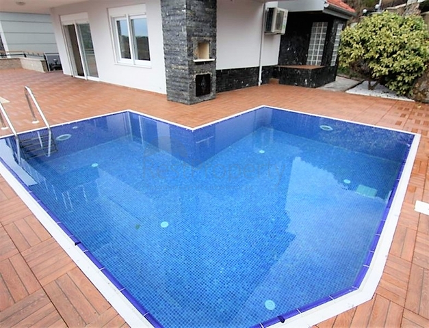 Вилла с панорамным видом в центре Аланьи