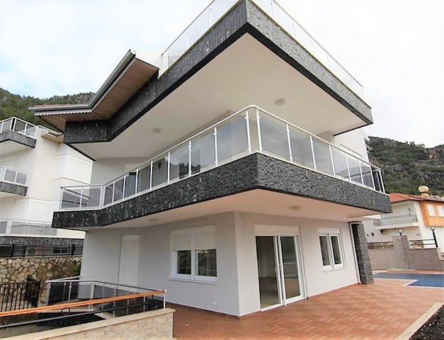 Вилла с панорамным видом в центре Аланьи