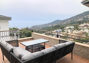 Вилла с панорамным видом в центре Аланьи