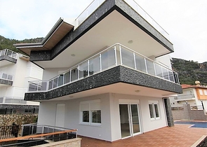 Вилла с панорамным видом в центре Аланьи