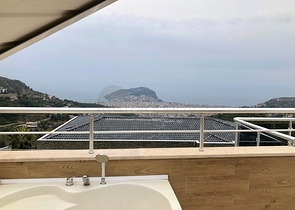 Вилла с панорамным видом в центре Аланьи