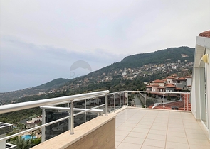 Вилла с панорамным видом в центре Аланьи