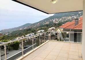 Вилла с панорамным видом в центре Аланьи