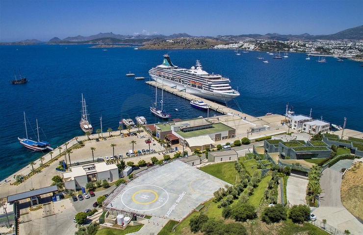 Виллы с видом на главный замок Бодрума и острова Кос и Караада