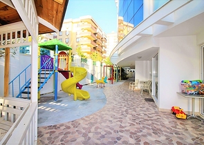 Двухкомнатная квартира в центре района Махмутлар 