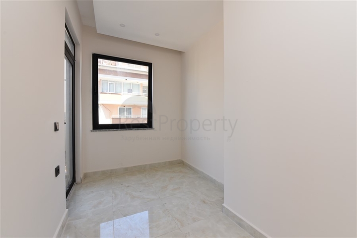 Трехкомнатные апартаменты в новом комплексе около пляжа Клеопатра