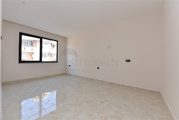Трехкомнатные апартаменты в новом комплексе около пляжа Клеопатра
