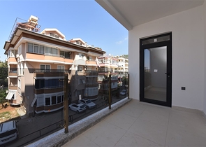 Трехкомнатные апартаменты в новом комплексе около пляжа Клеопатра