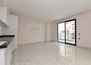 Трехкомнатные апартаменты в новом комплексе около пляжа Клеопатра