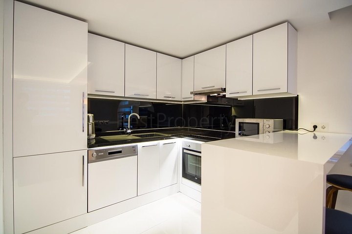 Меблированная квартира 1+1 в центре города Алания