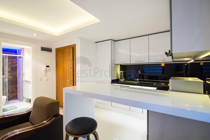 Меблированная квартира 1+1 в центре города Алания