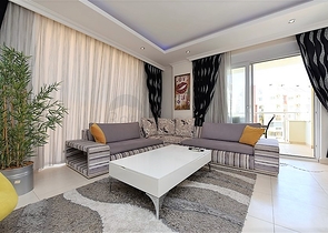 Меблированная квартира с отельной инфраструктурой в Авсалларе 