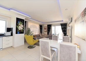 Меблированная квартира с отельной инфраструктурой в Авсалларе 