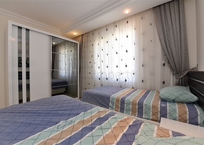 Меблированная квартира с отельной инфраструктурой в Авсалларе 