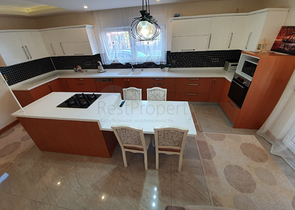 Отдельностоящая вилла 5+1 с мебелью в комплексе в Дошемеальты