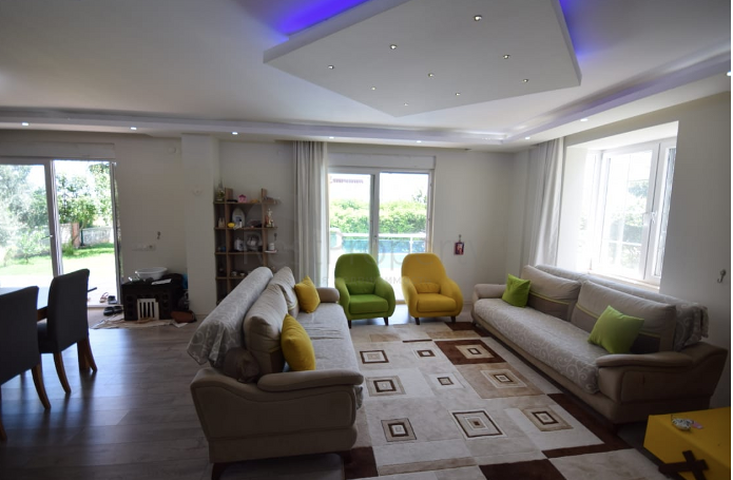 Отдельностоящая вилла 5+1 с бассейном в Алтынкале Дошемеальты