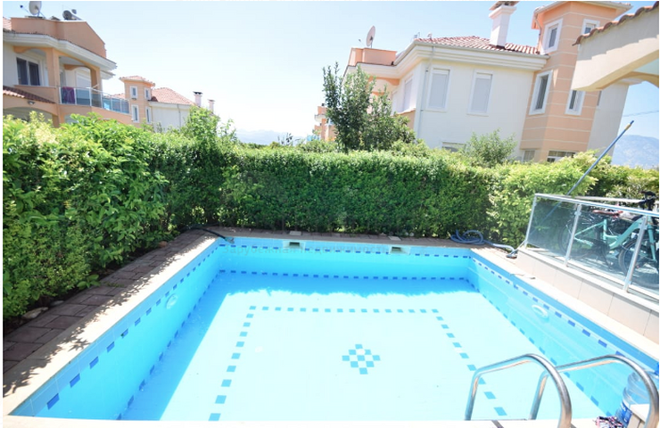 Отдельностоящая вилла 5+1 с бассейном в Алтынкале Дошемеальты