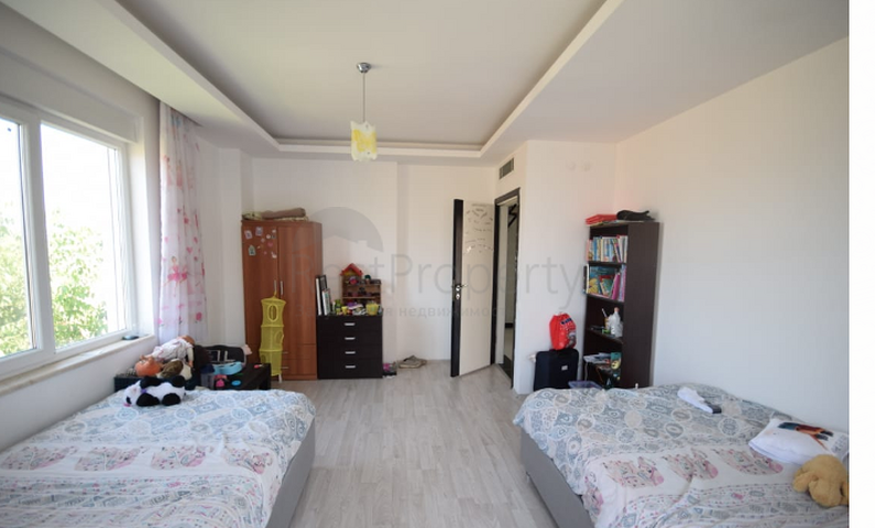 Отдельностоящая вилла 5+1 с бассейном в Алтынкале Дошемеальты