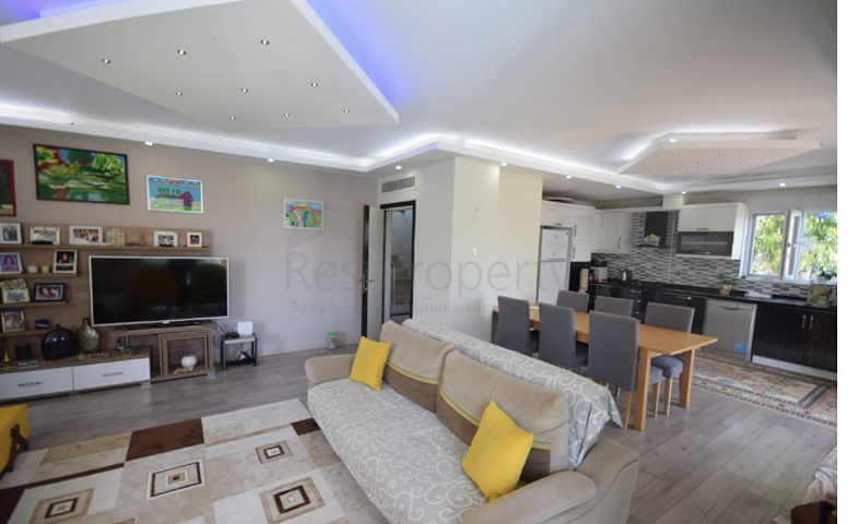 Отдельностоящая вилла 5+1 с бассейном в Алтынкале Дошемеальты