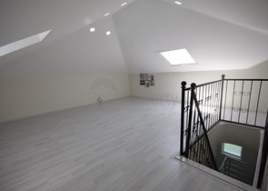 Отдельностоящая вилла 5+1 с бассейном в Алтынкале Дошемеальты