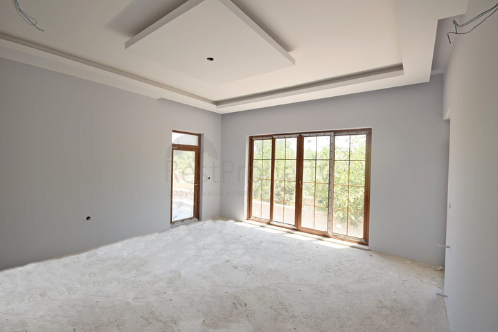 Вилла 4+1 с земельным участком в Дюзлерчами Дошемеальты 