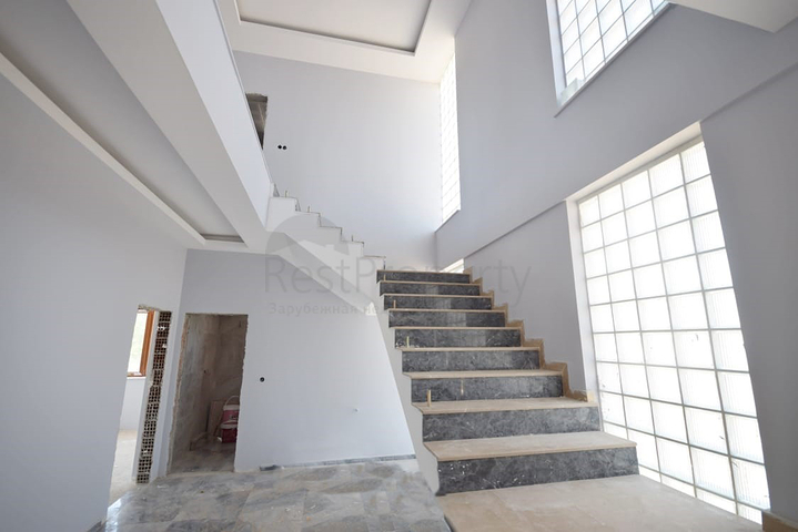 Вилла 4+1 с земельным участком в Дюзлерчами Дошемеальты 