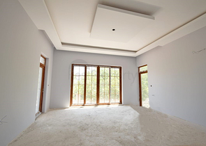 Вилла 4+1 с земельным участком в Дюзлерчами Дошемеальты 